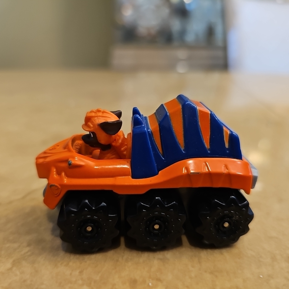 Paw Patrol True Metal Dino Rescue Zuma Collectible Die Cast Iron Vehicle Figure